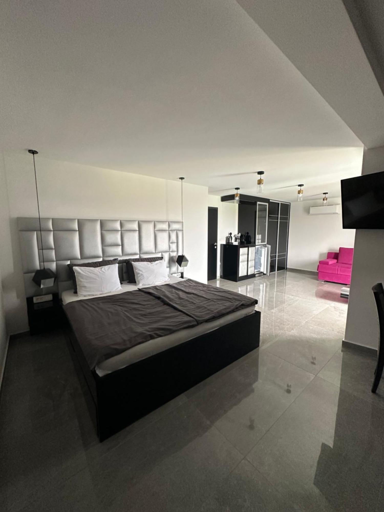 Boutique Residence Cosmopolis 1 Бибинье Экстерьер фото